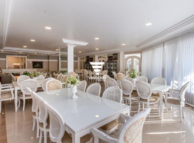 Apartamento 3 dormitórios Porto Vita, Frente Mar - Balneário Camboriú