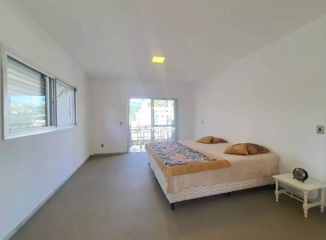 Casa 4 dormitórios Marina Camboriú, Barra - Balneário Camboriú