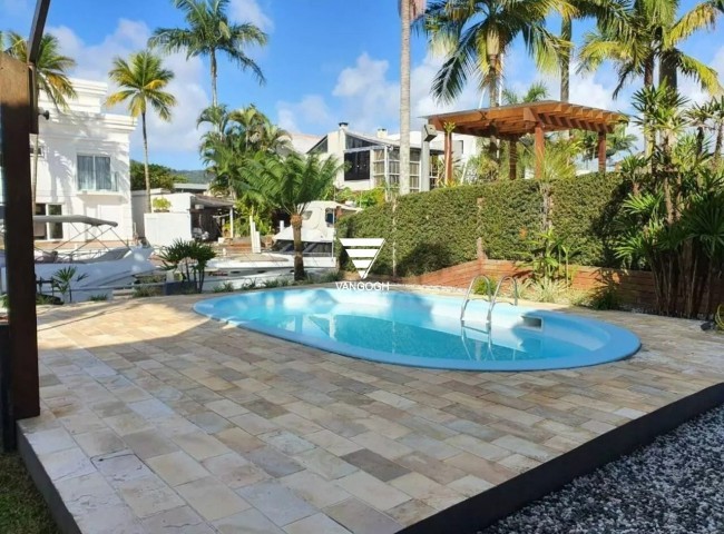 Casa 4 dormitórios Marina Camboriú, Barra - Balneário Camboriú