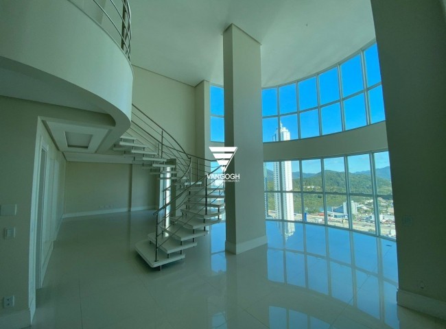 Apartamento 4 dormitórios Le Majestic, Quadra Mar - Balneário Camboriú