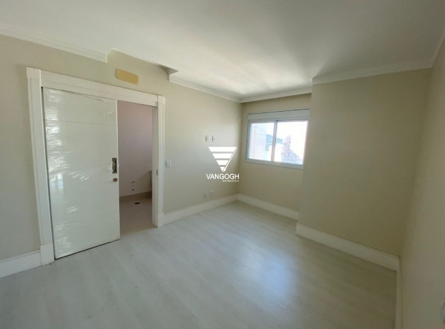 Apartamento 4 dormitórios Le Majestic, Quadra Mar - Balneário Camboriú