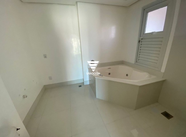 Apartamento 4 dormitórios Le Majestic, Quadra Mar - Balneário Camboriú