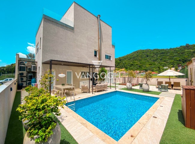 Casa em Condomínio 6 dormitórios Condomínio Residencial Green Ocean, Praia do Estaleiro - Balneário Camboriú