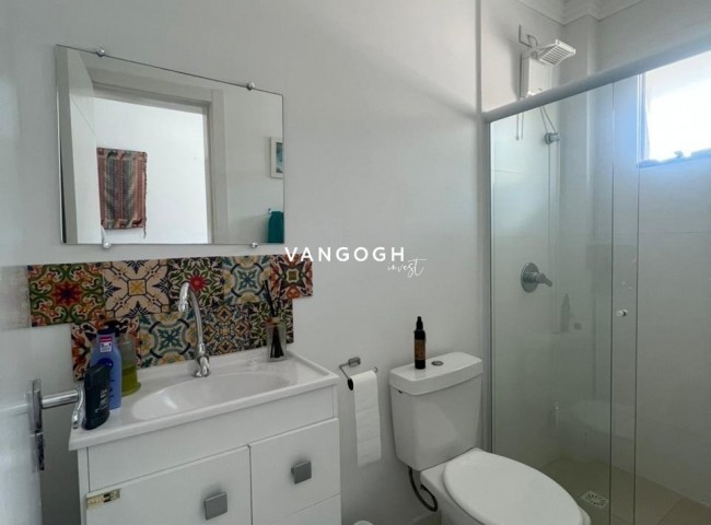 Apartamento 2 dormitórios Ed. Monteiro Lobato, Praia dos Amores - Balneário Camboriú