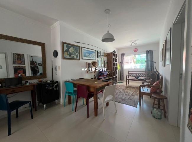 Apartamento 2 dormitórios Ed. Monteiro Lobato, Praia dos Amores - Balneário Camboriú