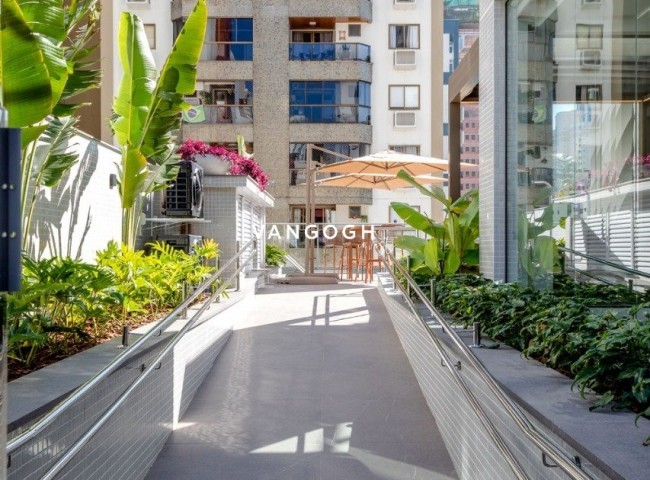 Apartamento 3 dormitórios Torre de Mallorca, Centro - Balneário Camboriú