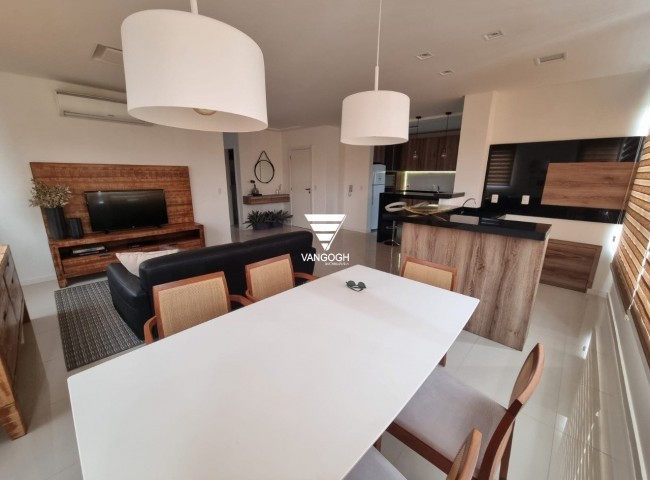 Apartamento 2 dormitórios Edifício Farol Ponta do Mel, Pioneiros - Balneário Camboriú