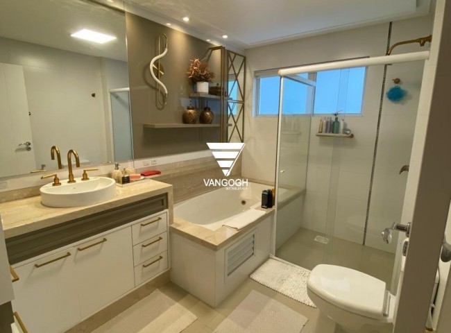 Apartamento 3 dormitórios Summer Beach, Frente Mar - Balneário Camboriú