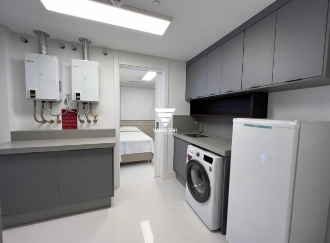 Apartamento 4 dormitórios Yachthouse, Quadra Mar - Balneário Camboriú