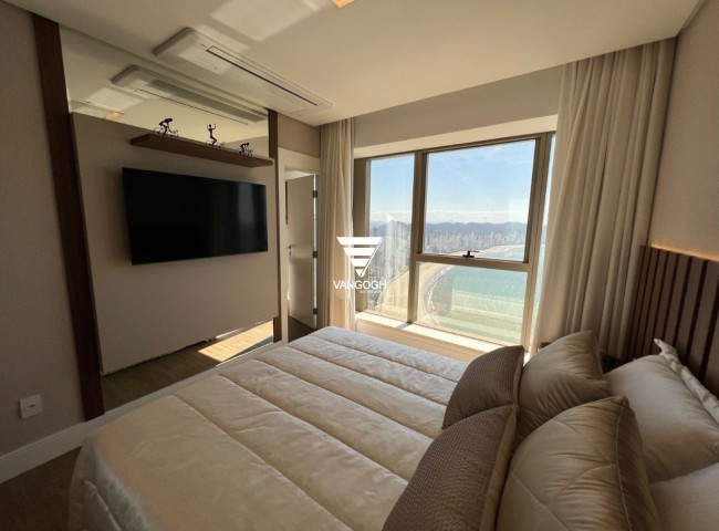 Apartamento 4 dormitórios Yachthouse, Quadra Mar - Balneário Camboriú