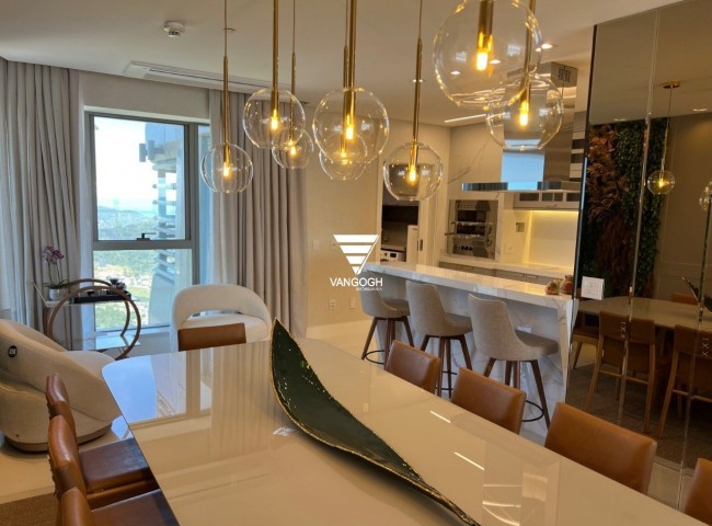 Apartamento 4 dormitórios Yachthouse, Quadra Mar - Balneário Camboriú