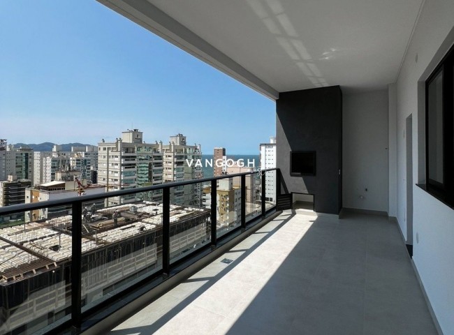 Apartamento 4 dormitórios Edficio Canvas, Meia Praia - ITAPEMA