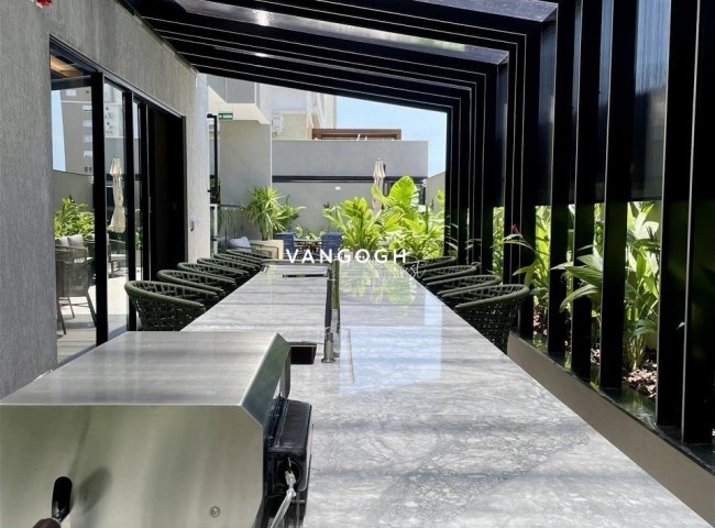 Apartamento 4 dormitórios Edficio Canvas, Meia Praia - ITAPEMA