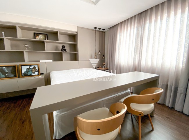 Cobertura 4 dormitórios Number One, Frente Mar Centro - Balneário Camboriú