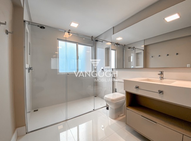 Cobertura 4 dormitórios Number One, Frente Mar Centro - Balneário Camboriú