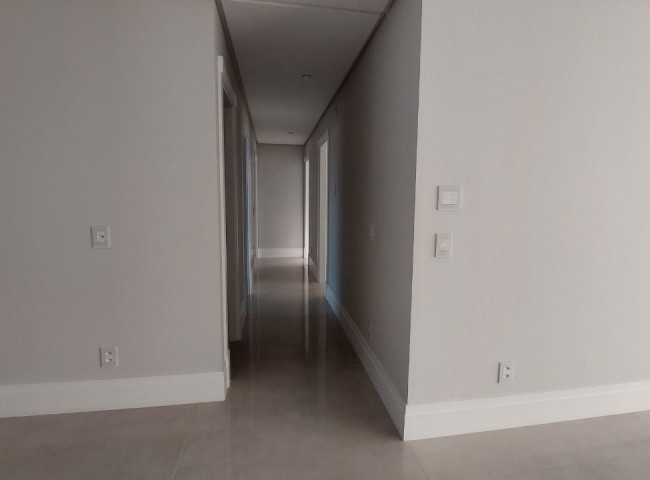 Apartamento 4 dormitórios One Tower Residence, Frente Mar - Balneário Camboriú