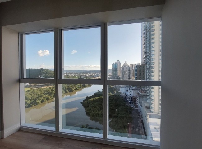 Apartamento 4 dormitórios One Tower Residence, Frente Mar - Balneário Camboriú