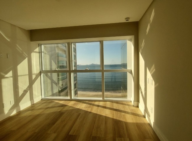 Apartamento 4 dormitórios One Tower Residence, Frente Mar - Balneário Camboriú