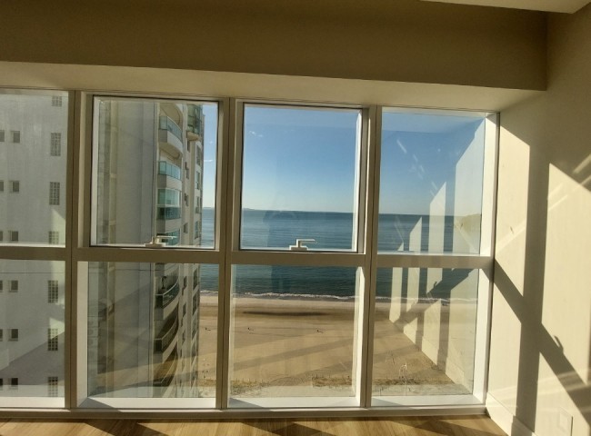 Apartamento 4 dormitórios One Tower Residence, Frente Mar - Balneário Camboriú