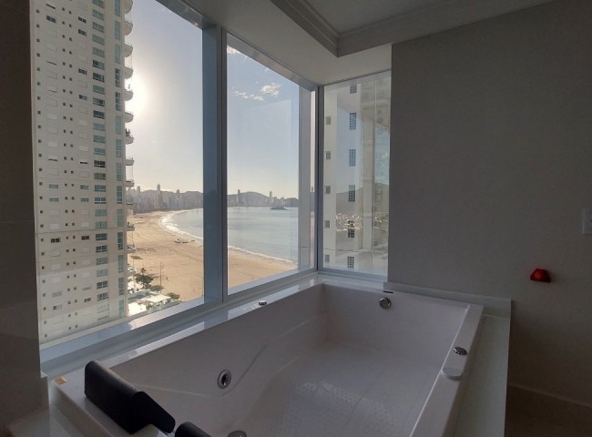 Apartamento 4 dormitórios One Tower Residence, Frente Mar - Balneário Camboriú