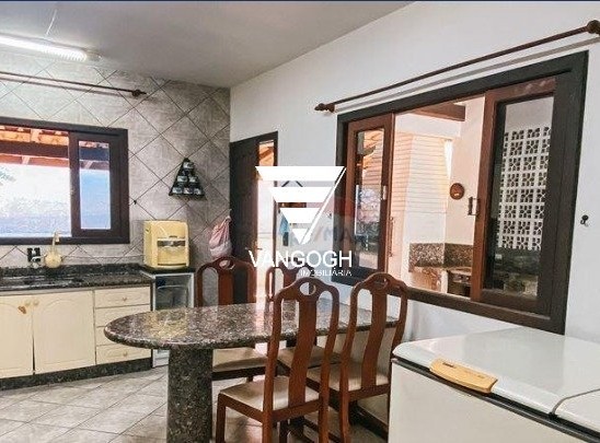 Casa 2 dormitórios Casa de Praia, canto grande - BOMBINHAS