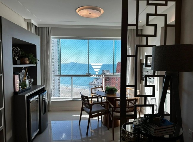 Apartamento 4 dormitórios Villa Serena Home Club, Quadra Mar - Balneário Camboriú