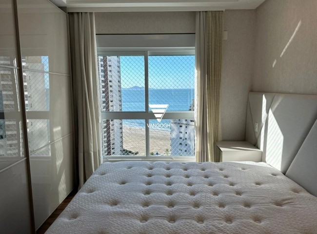 Apartamento 4 dormitórios Villa Serena Home Club, Quadra Mar - Balneário Camboriú