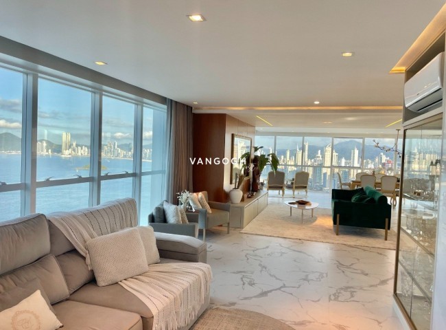 Apartamento 3 dormitórios Sky Tower, Centro - Balneário Camboriú