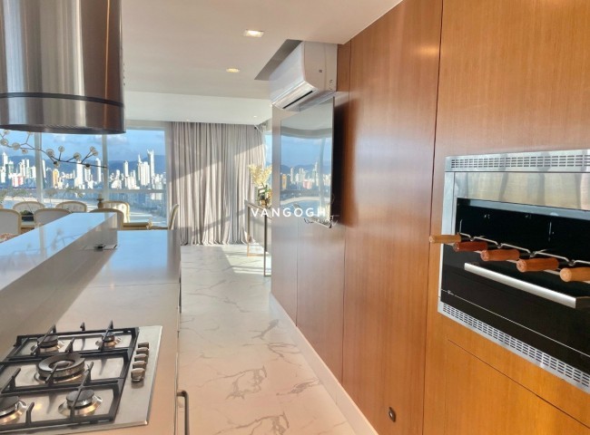 Apartamento 3 dormitórios Sky Tower, Centro - Balneário Camboriú