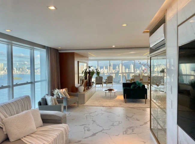 Apartamento 3 dormitórios Sky Tower, Centro - Balneário Camboriú