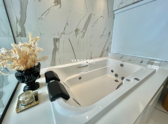 Apartamento 3 dormitórios Sky Tower, Centro - Balneário Camboriú