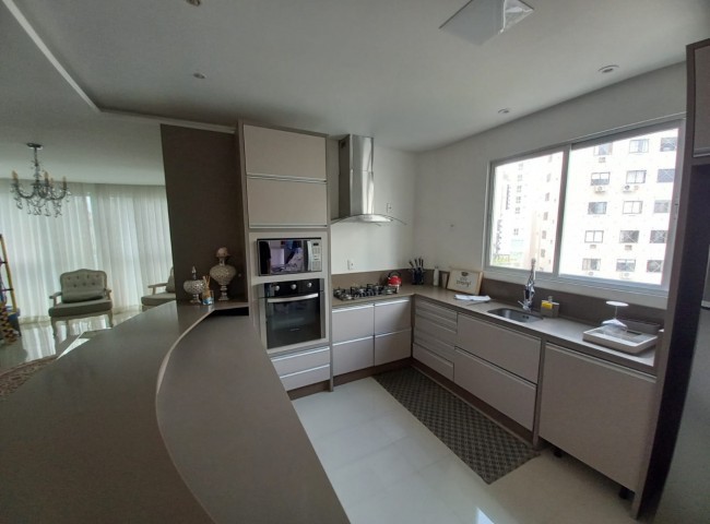 Apartamento 3 dormitórios Elegance Tower, Barra Sul - Balneário Camboriú