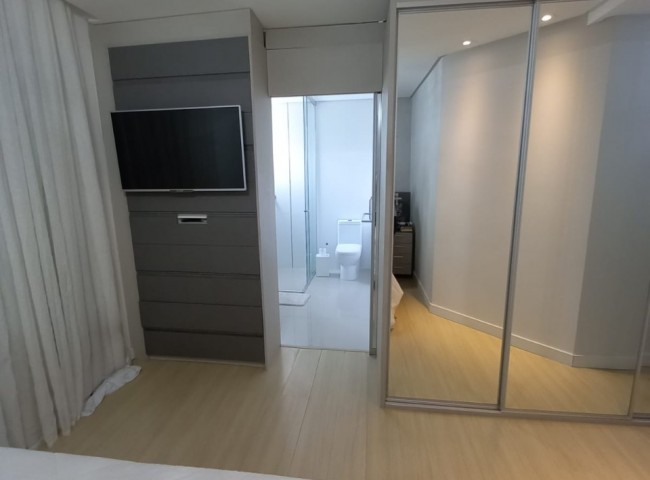 Apartamento 3 dormitórios Elegance Tower, Barra Sul - Balneário Camboriú