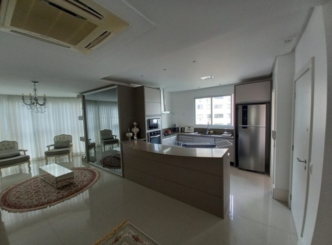 Apartamento 3 dormitórios Elegance Tower, Barra Sul - Balneário Camboriú