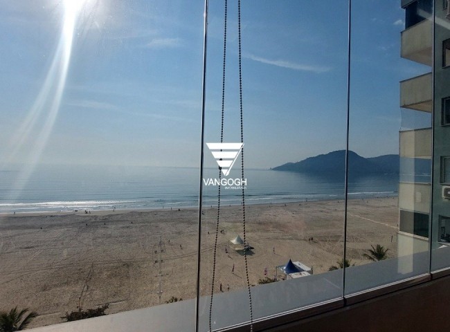 Apartamento 3 dormitórios Neptuno, Frente Mar Centro - Balneário Camboriú