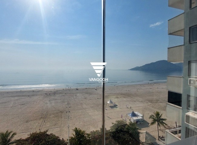 Apartamento 3 dormitórios Neptuno, Frente Mar Centro - Balneário Camboriú
