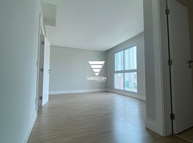 Apartamento 3 dormitórios Phoenix Tower, Centro - Balneário Camboriú