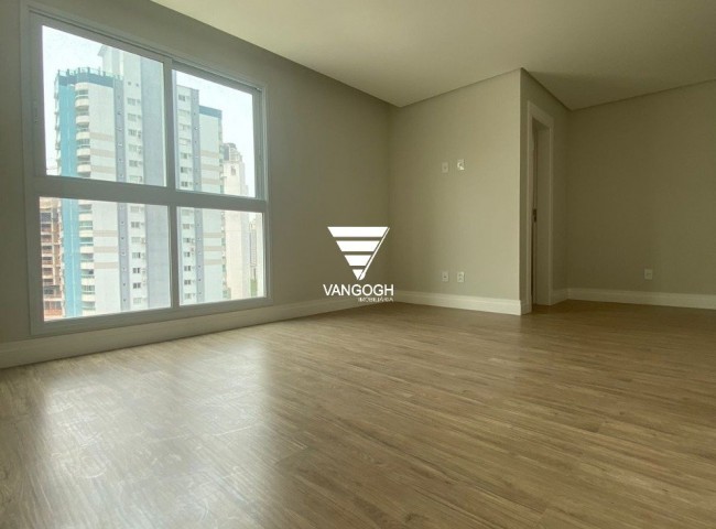 Apartamento 3 dormitórios Phoenix Tower, Centro - Balneário Camboriú