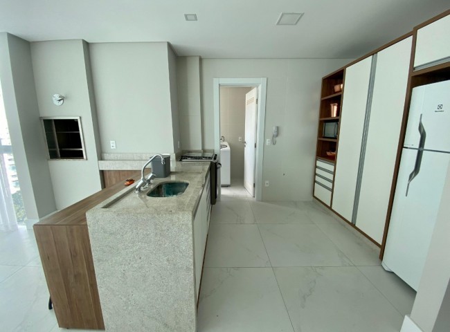 Apartamento 4 dormitórios Ocean Tower, Pioneiros - Balneário Camboriú