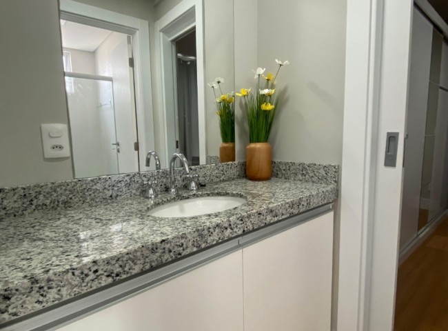 Apartamento 4 dormitórios Ocean Tower, Pioneiros - Balneário Camboriú