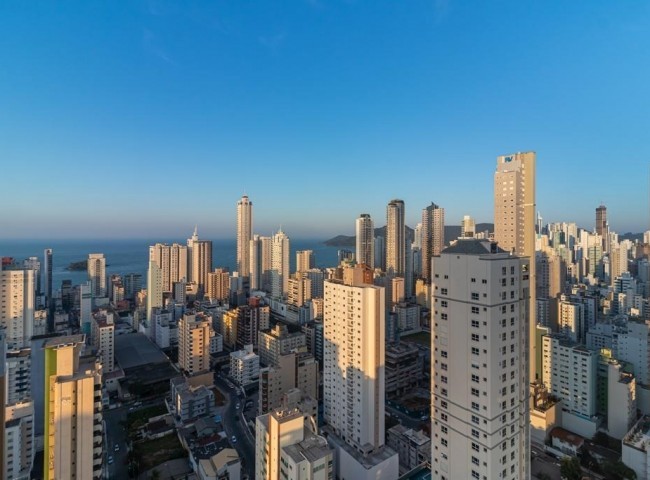 Apartamento 3 dormitórios Biarritz Residence, Centro - Balneário Camboriú
