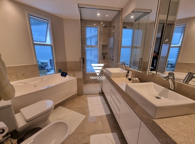 Apartamento 3 dormitórios Brava Home Resort, Praia Brava - Itajaí