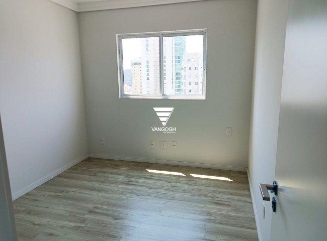 Apartamento 3 dormitórios Porto da Barra, Centro - Balneário Camboriú
