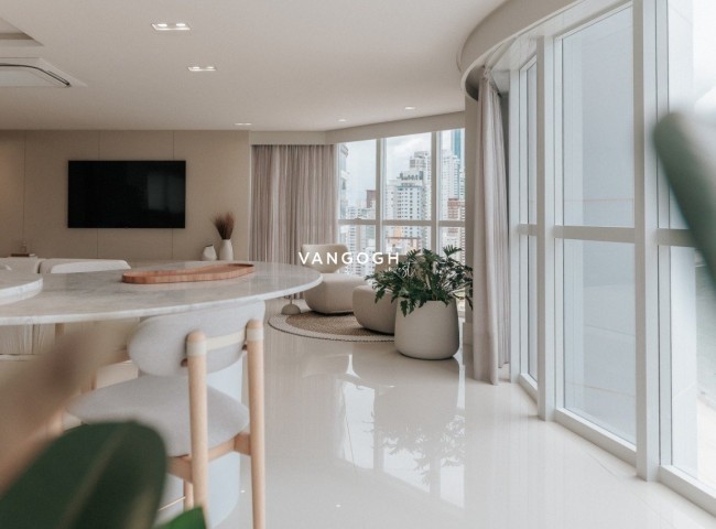 Apartamento 4 dormitórios Ibiza Towers, Frente Mar - Balneário Camboriú