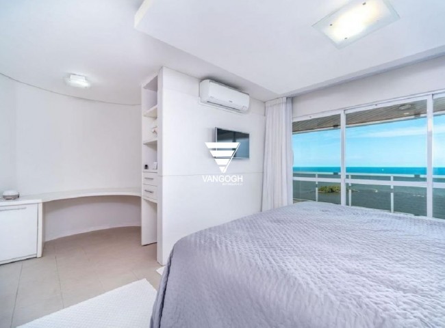 Cobertura 5 dormitórios Marques de Olinda, Frente Mar - Balneário Camboriú