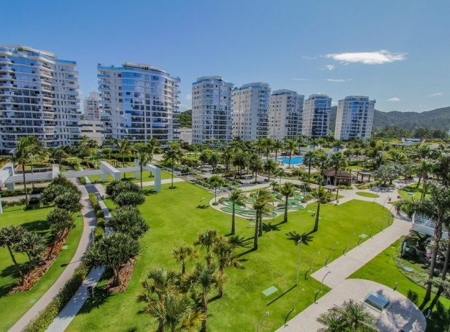 Apartamento 4 dormitórios Brava Home Resort, Praia Brava - Itajaí