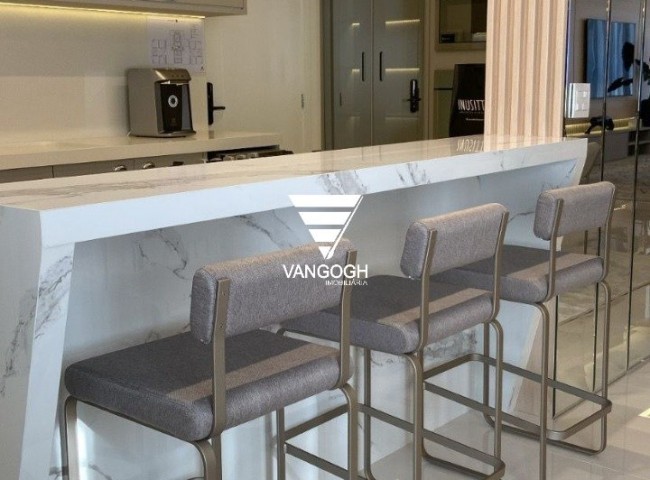 Apartamento 4 dormitórios Yachthouse, Quadra Mar - Balneário Camboriú