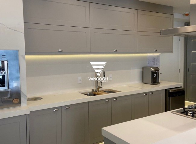 Apartamento 4 dormitórios Yachthouse, Quadra Mar - Balneário Camboriú