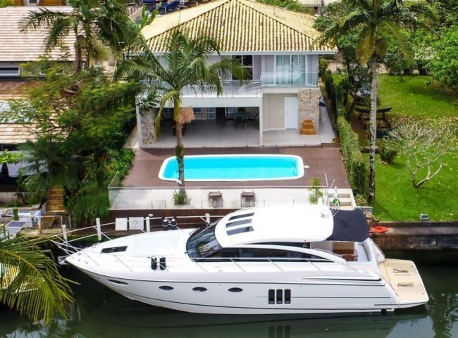 Casa em Condomínio 4 dormitórios Marina Camboriú, Barra - Balneário Camboriú