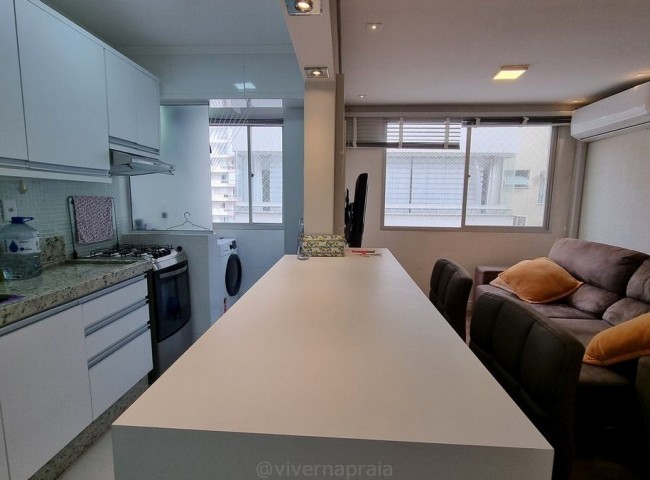 Apartamento 3 dormitórios Acácias, Quadra Mar - Balneário Camboriú